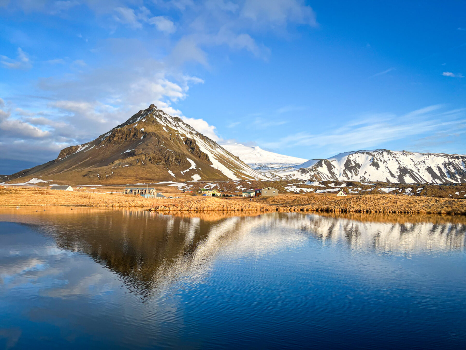 Image for Snow joke: Icelandic glacier makes presidential bid